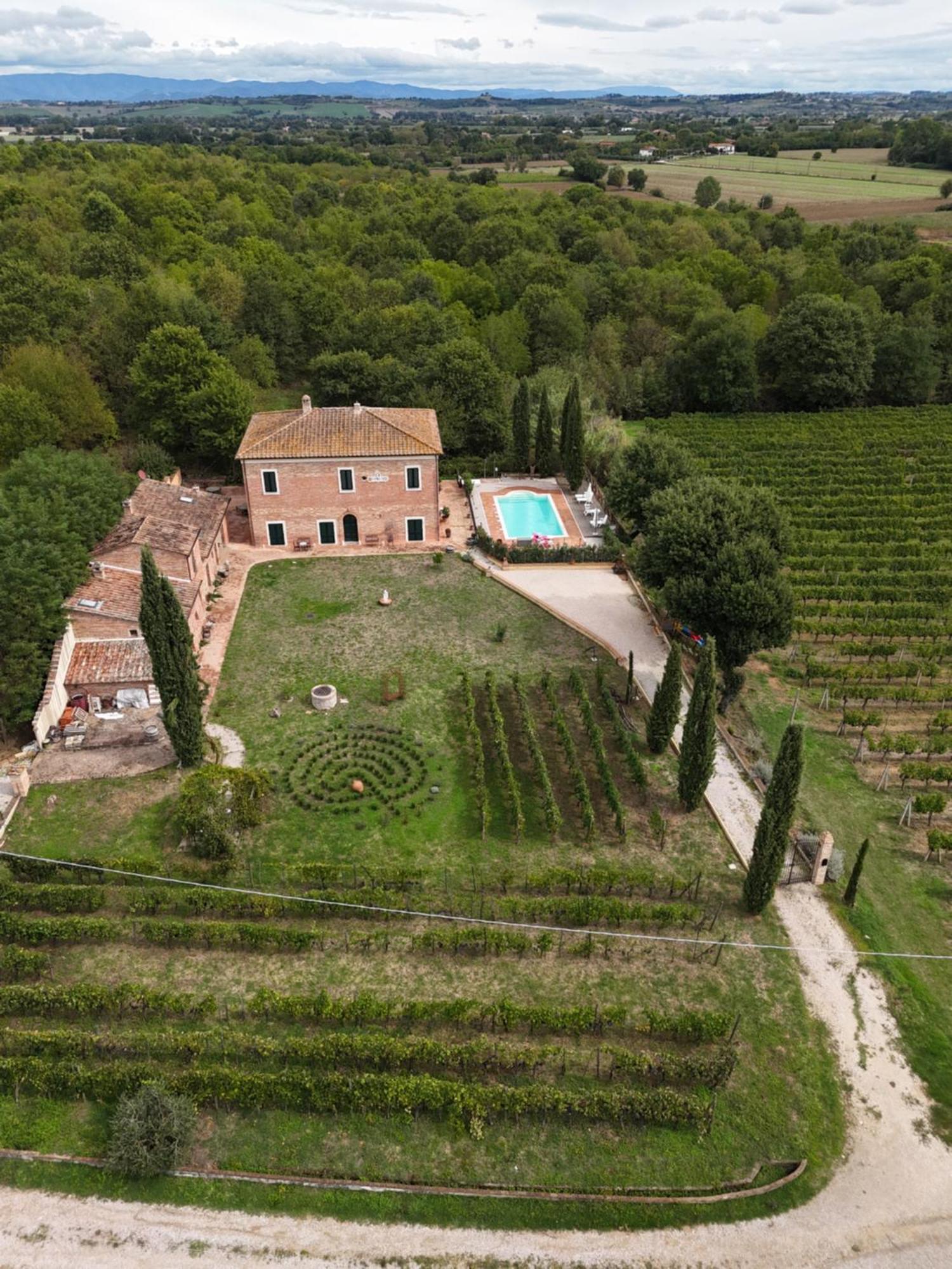 Fornace Del Conte Apartment Abbadia di Montepulciano Luaran gambar